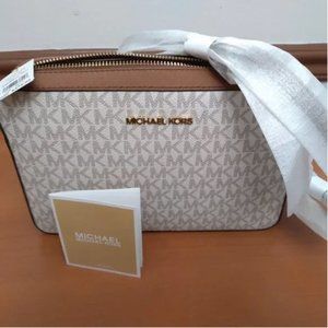 Michael Kors Crossbody - New with tags!